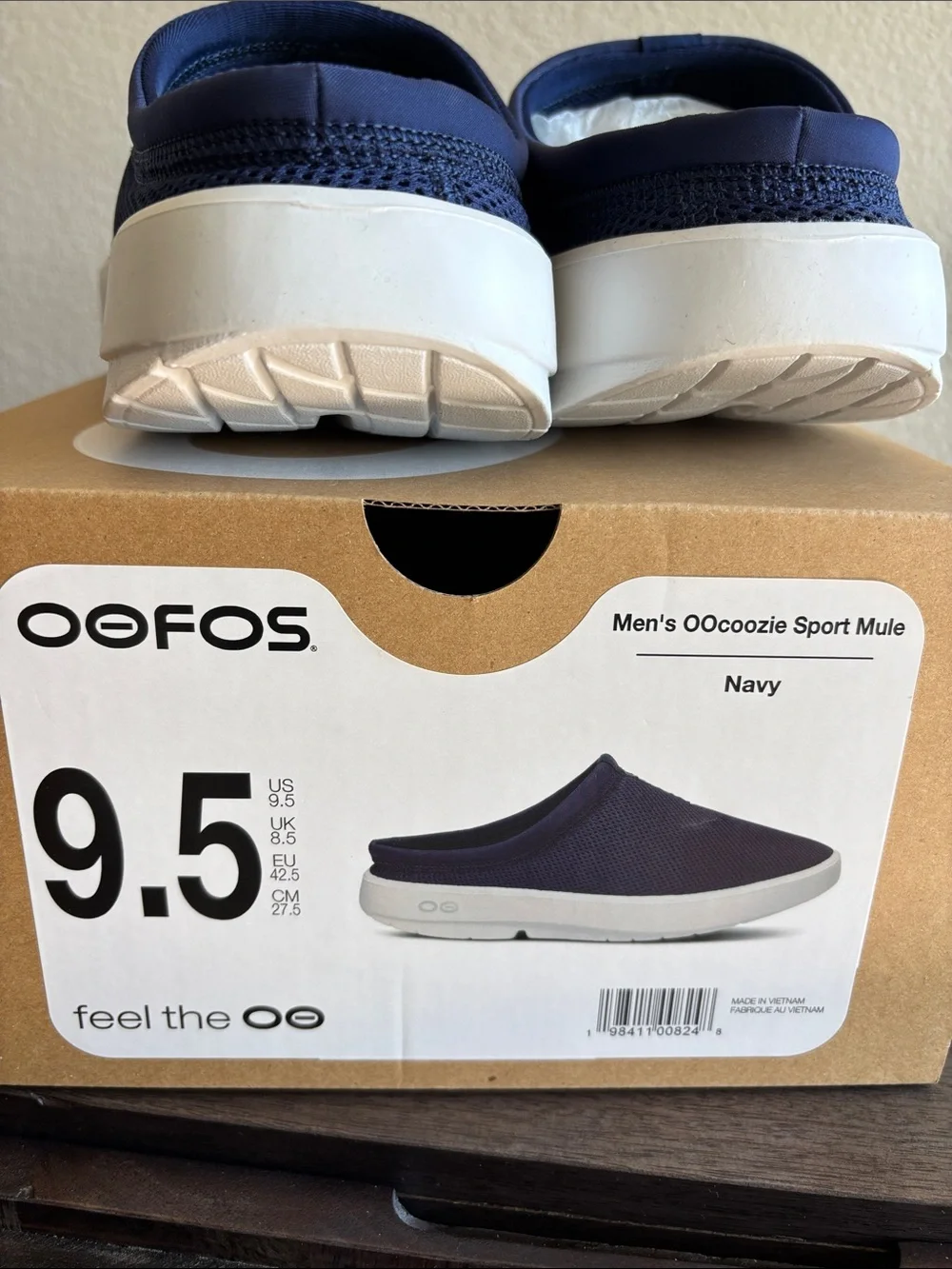 Oofos Men’s Oocoozie Sport Mule Navy size 9.5